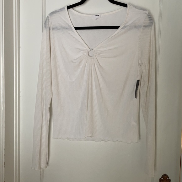 Ring Detailed Cut Long Sleeve Top - Picture 1 of 9